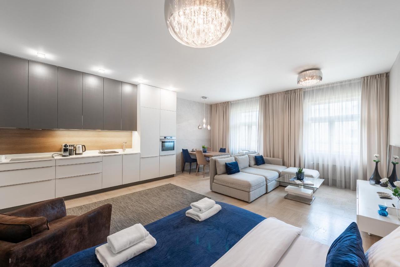 New Luxury Apt With Ac&Parking In The Center Of Prague Lejlighed Eksteriør billede