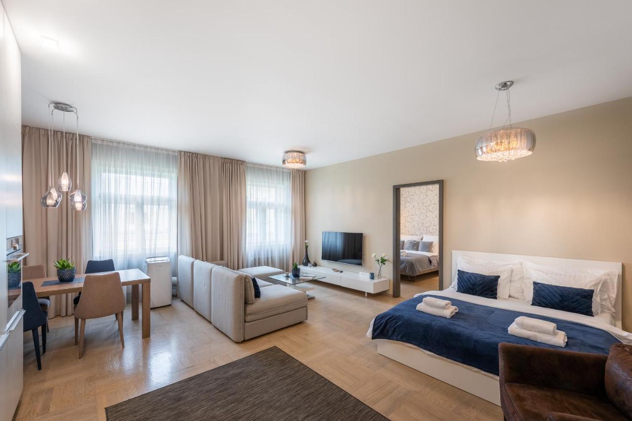 New Luxury Apt With Ac&Parking In The Center Of Prague Lejlighed Eksteriør billede