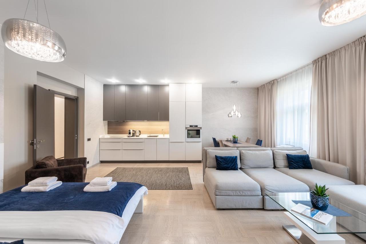 New Luxury Apt With Ac&Parking In The Center Of Prague Lejlighed Eksteriør billede