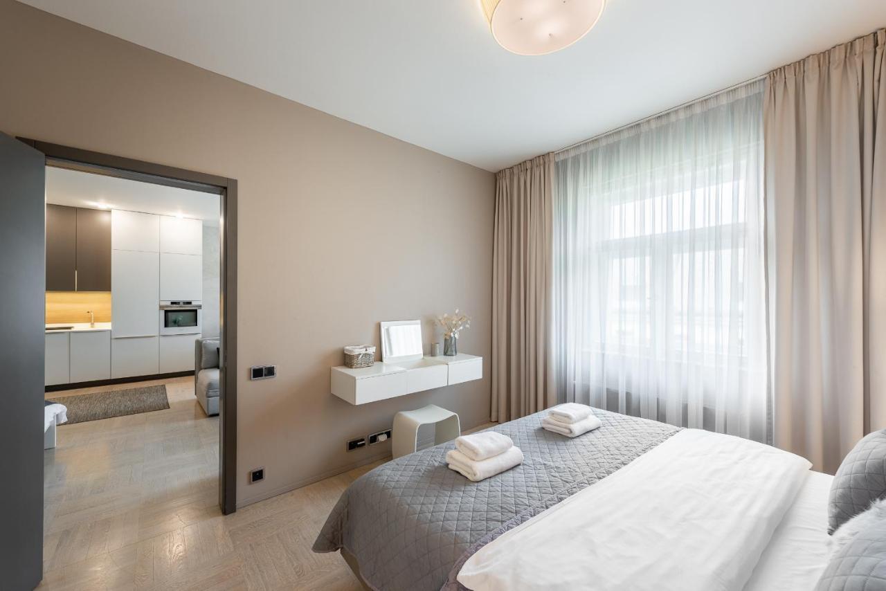 New Luxury Apt With Ac&Parking In The Center Of Prague Lejlighed Eksteriør billede