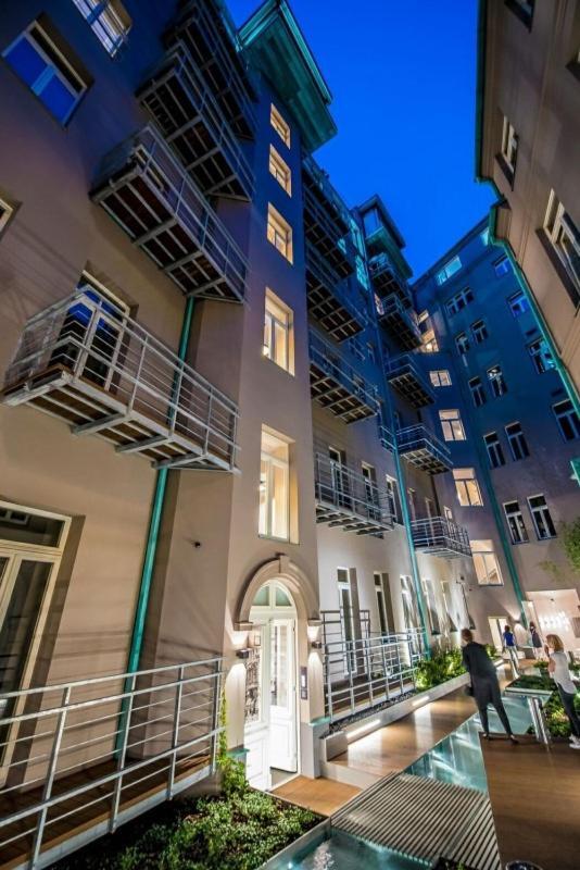 New Luxury Apt With Ac&Parking In The Center Of Prague Lejlighed Eksteriør billede